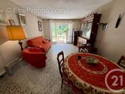 Appartement à SIX-FOURS-LES-PLAGES