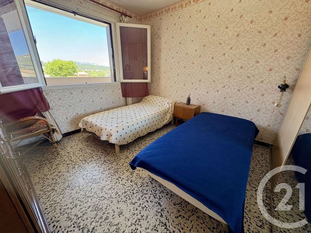 Appartement à SIX-FOURS-LES-PLAGES