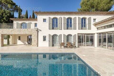 Maison à MOUGINS