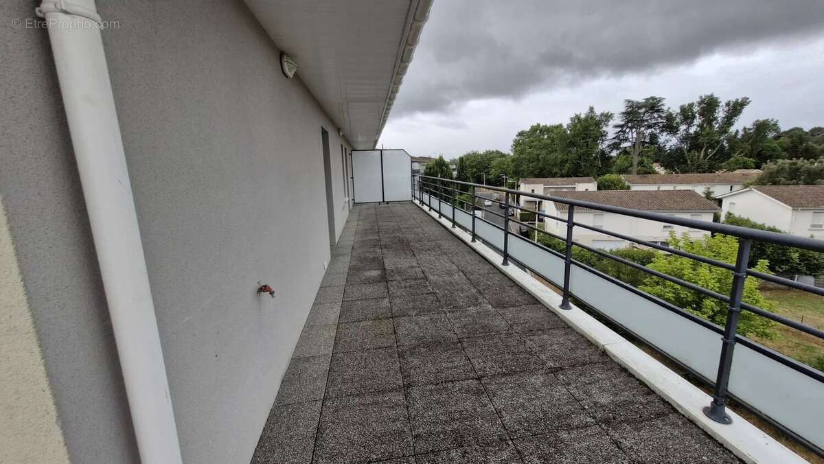 Appartement à VILLENAVE-D'ORNON