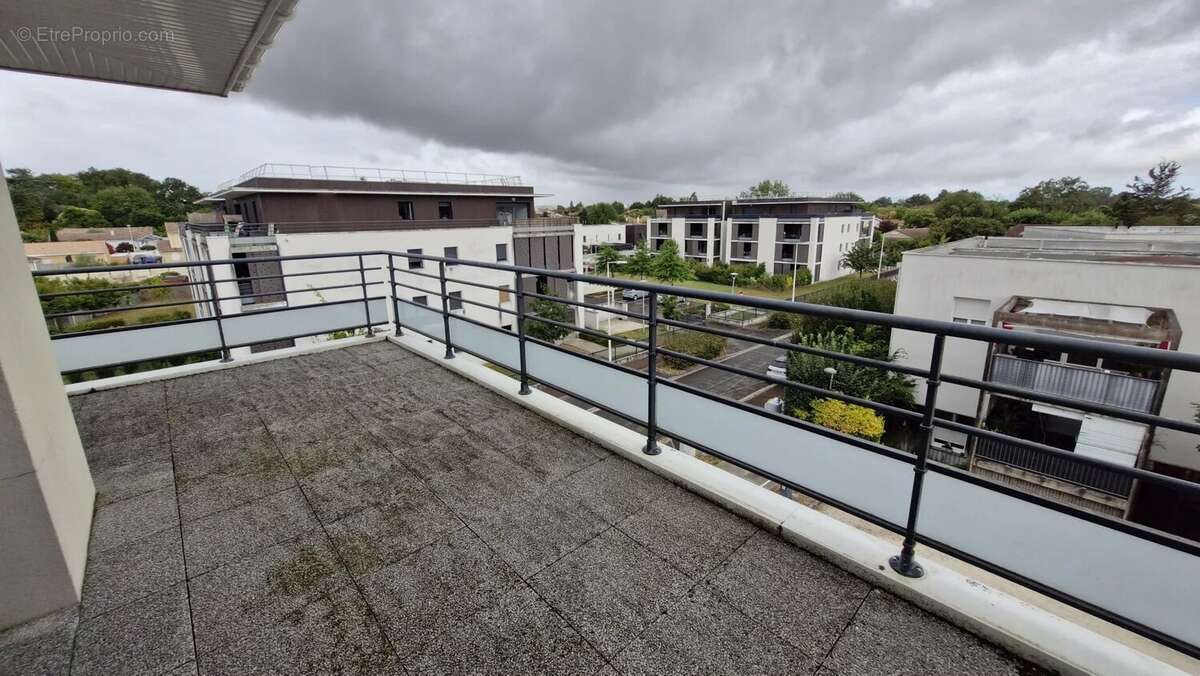 Appartement à VILLENAVE-D'ORNON