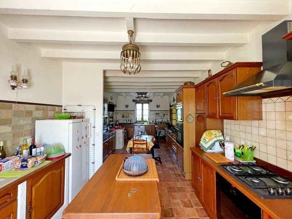 Maison à OUROUX-EN-MORVAN