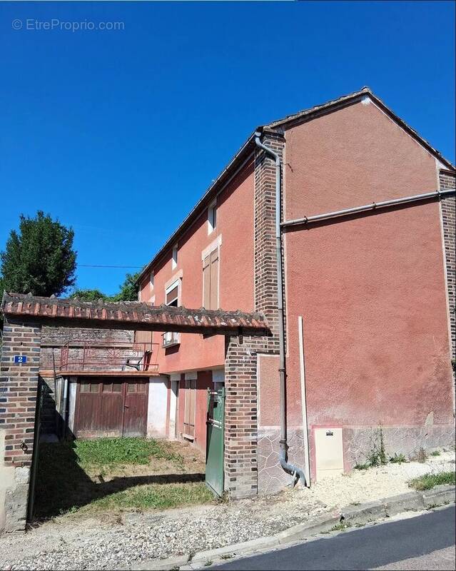 Maison à NEUVY-SAUTOUR