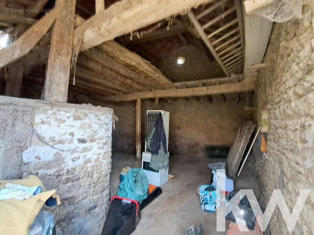 Maison à VILLOSANGES