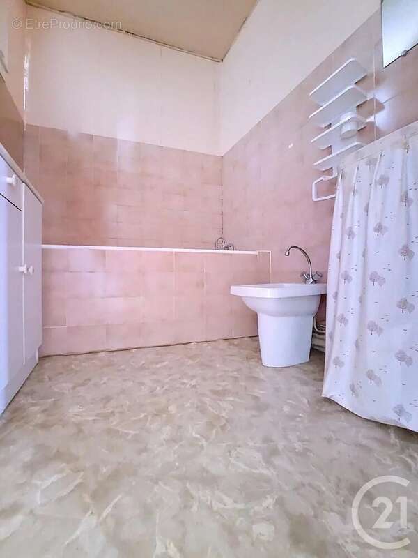 Maison à SAINT-SULPICE-LE-GUERETOIS