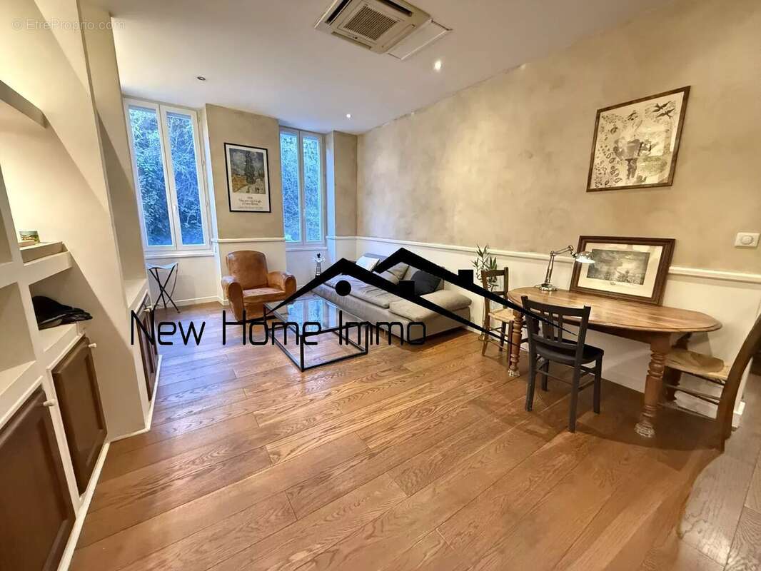 Appartement à MARSEILLE-7E