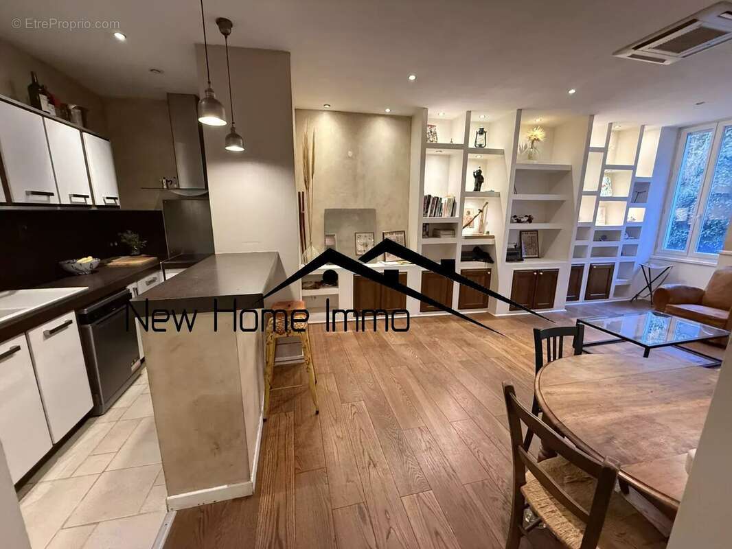 Appartement à MARSEILLE-7E