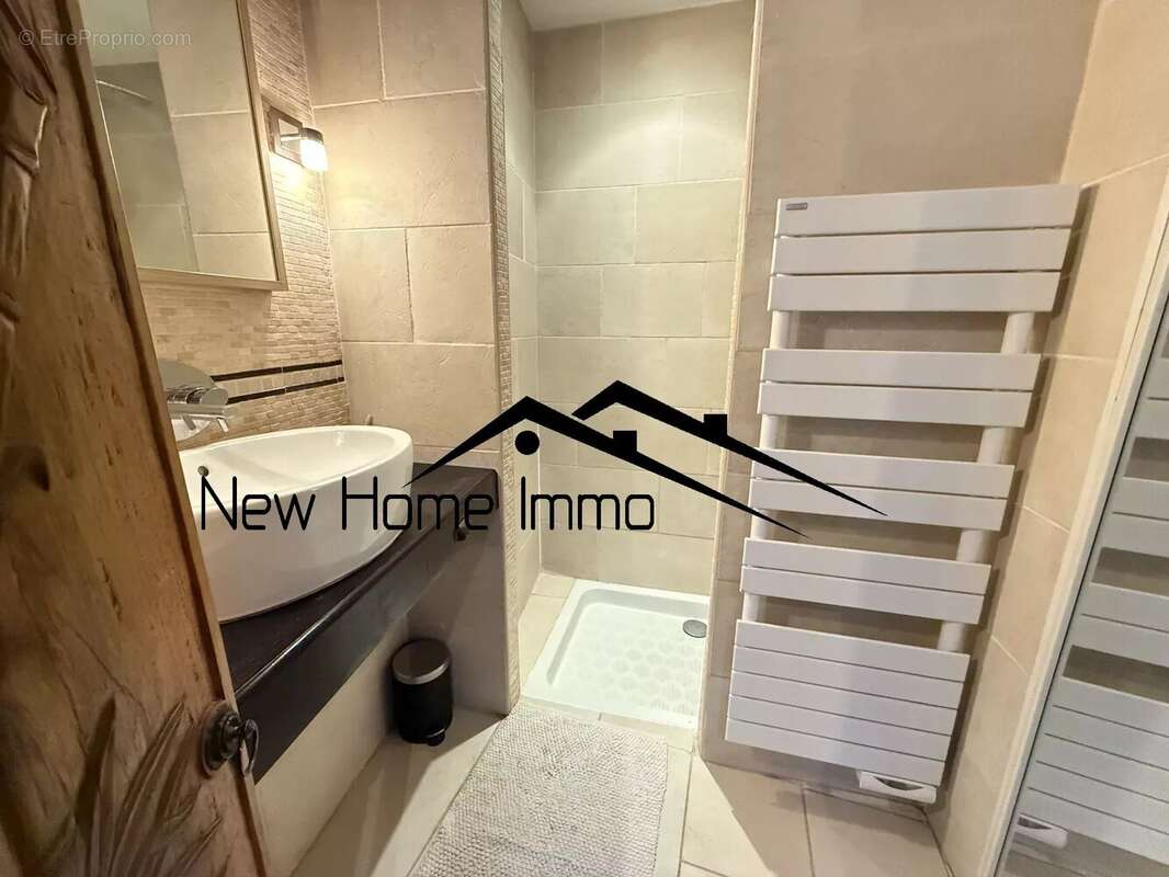 Appartement à MARSEILLE-7E