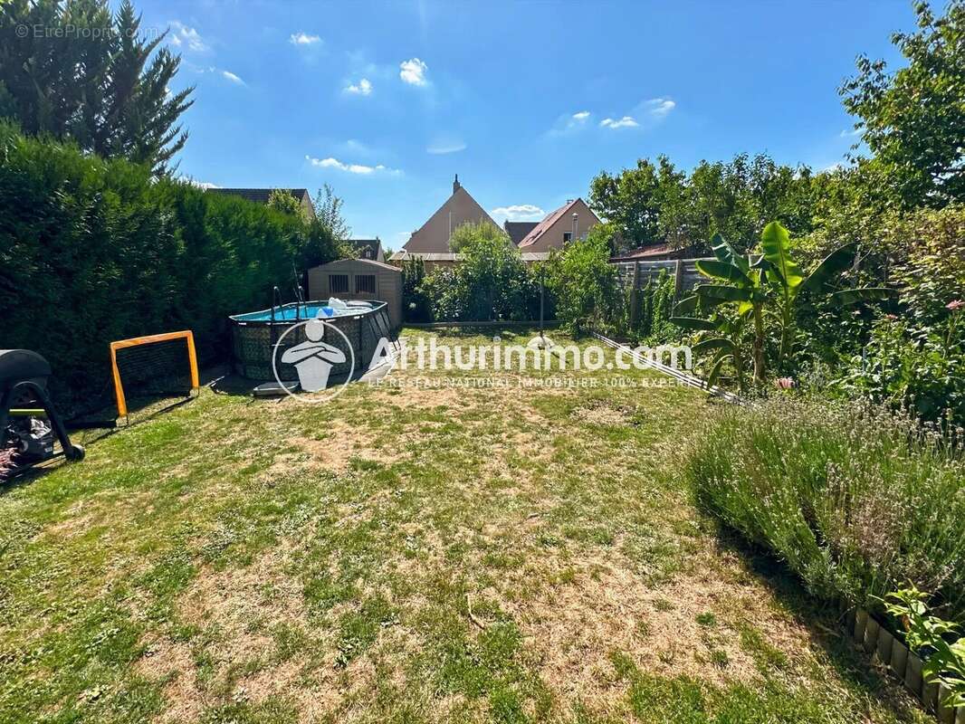 Maison à SAINT-PIERRE-DU-PERRAY