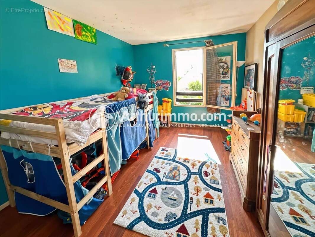 Maison à SAINT-PIERRE-DU-PERRAY