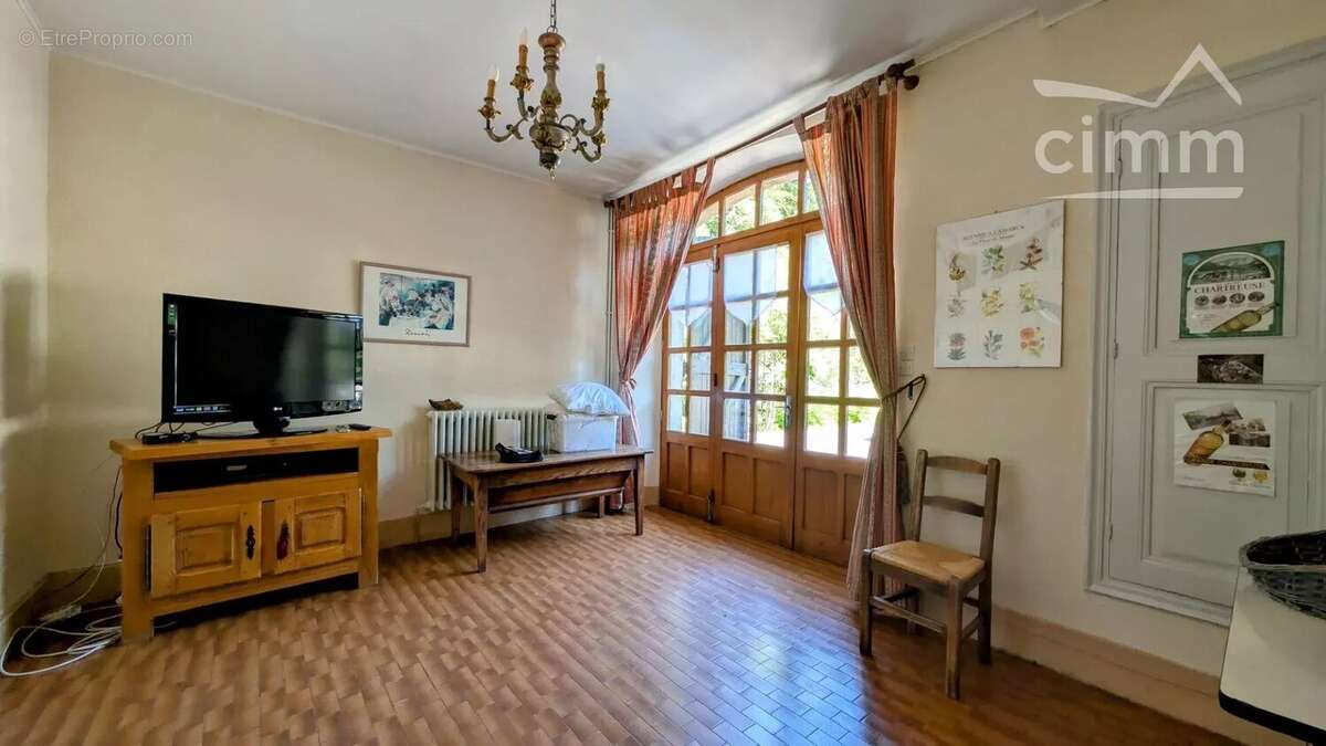 Maison à SAINT-PIERRE-DE-CHARTREUSE