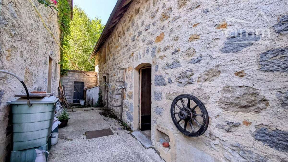 Maison à SAINT-PIERRE-DE-CHARTREUSE