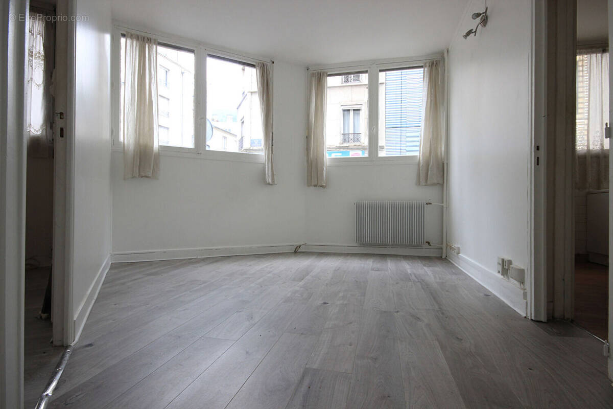 Appartement à PARIS-19E