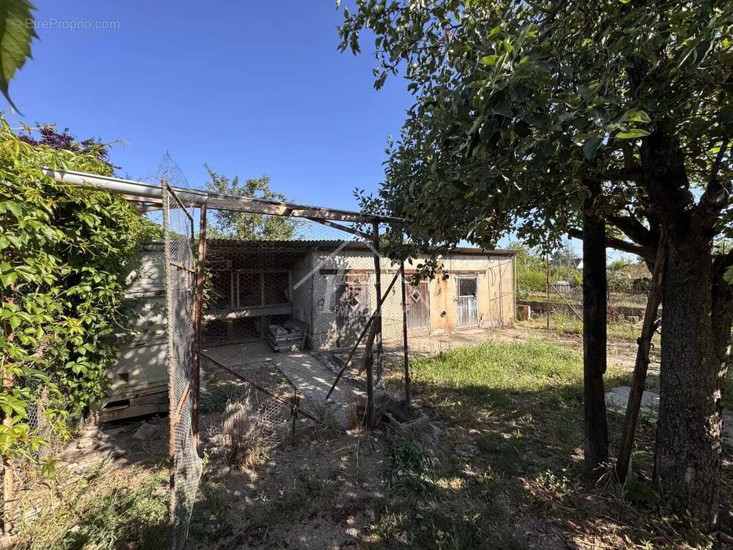 Maison à THIEL-SUR-ACOLIN