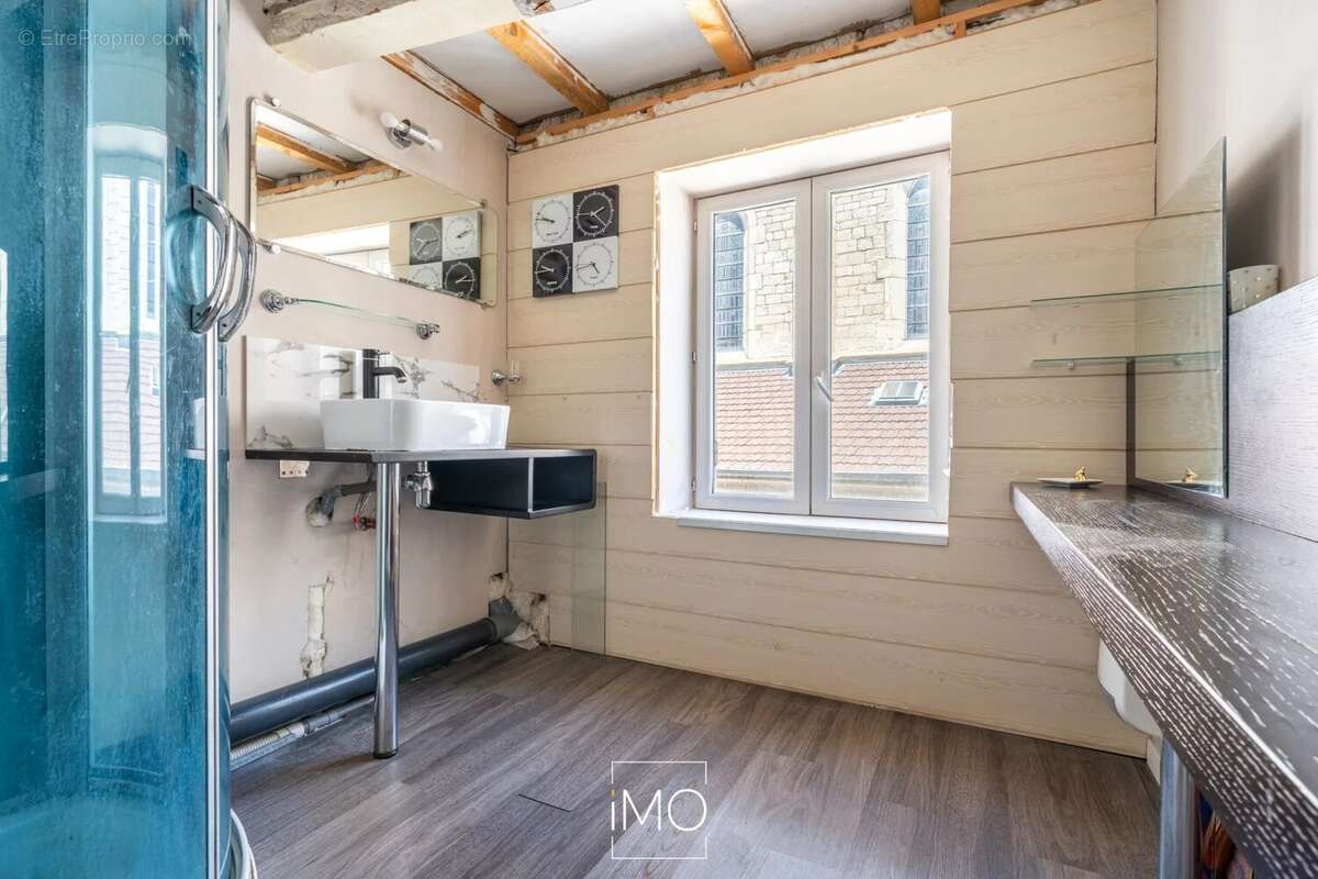 Appartement à CHASSELAY