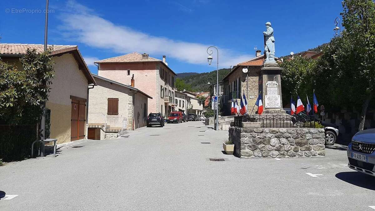 Appartement à BRAUX
