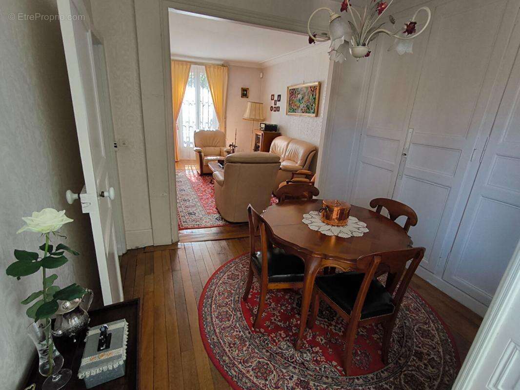 Maison à CHATEAU-THIERRY