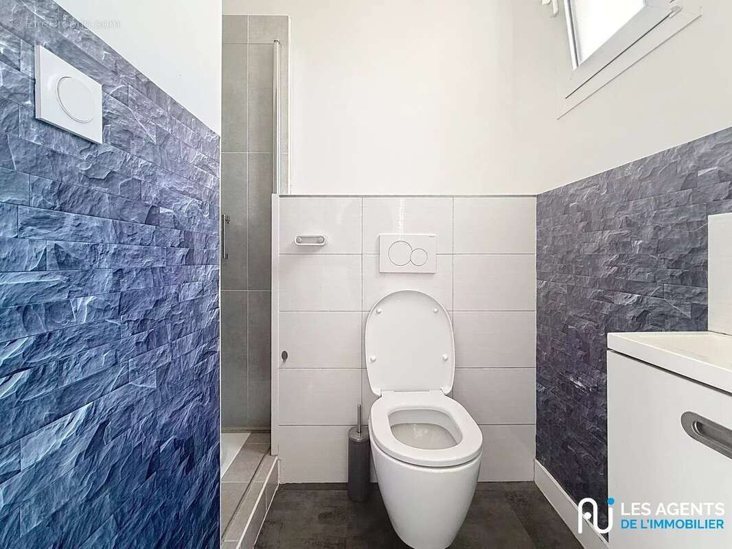 Maison à SAINT-JEAN-DE-LA-RUELLE