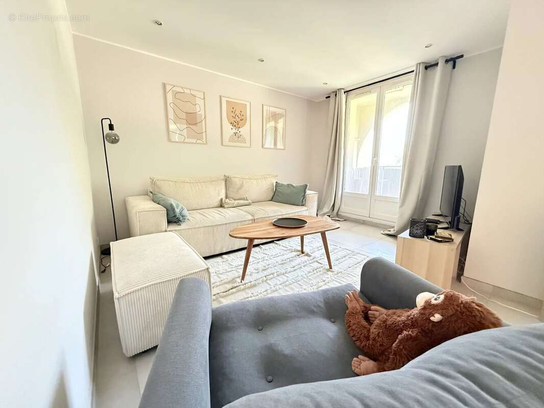 Appartement à ROQUEBRUNE-CAP-MARTIN