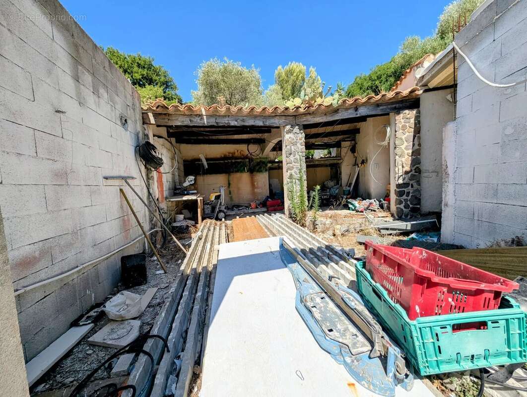 Maison à VILLENEUVE-LOUBET