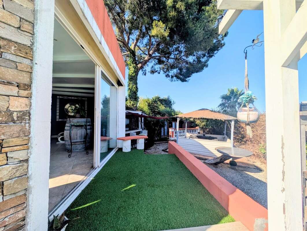 Maison à VILLENEUVE-LOUBET