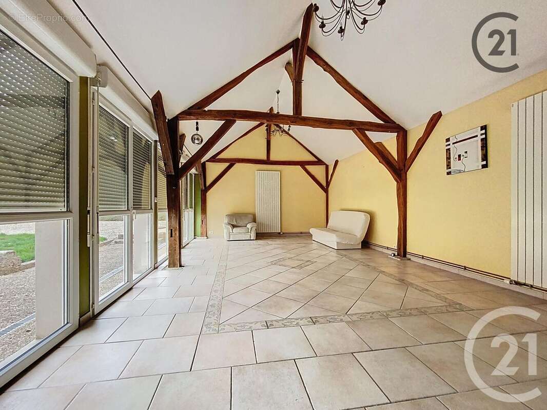 Maison à DIERREY-SAINT-JULIEN