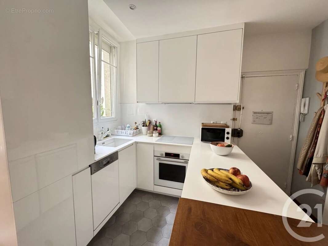 Appartement à PARIS-15E