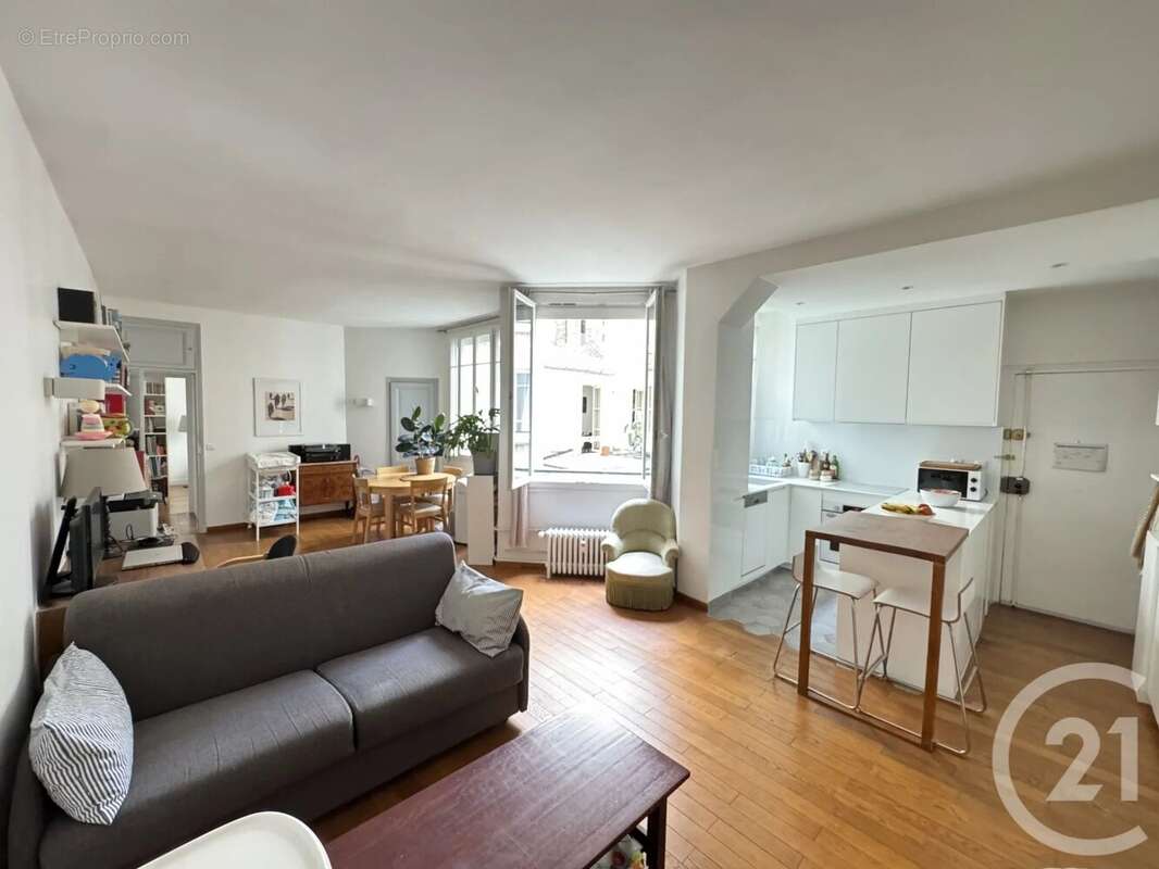 Appartement à PARIS-15E