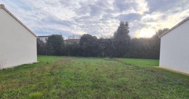 Terrain à POITIERS