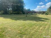 Terrain à L&#039;ISLE-JOURDAIN