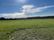 Terrain à SAINT-JULIEN-L&#039;ARS