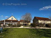 Maison à NADAILLAC-DE-ROUGE