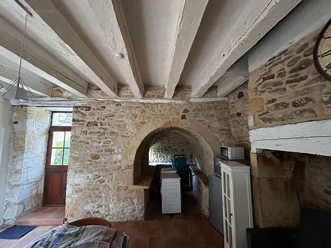 Maison à NADAILLAC-DE-ROUGE