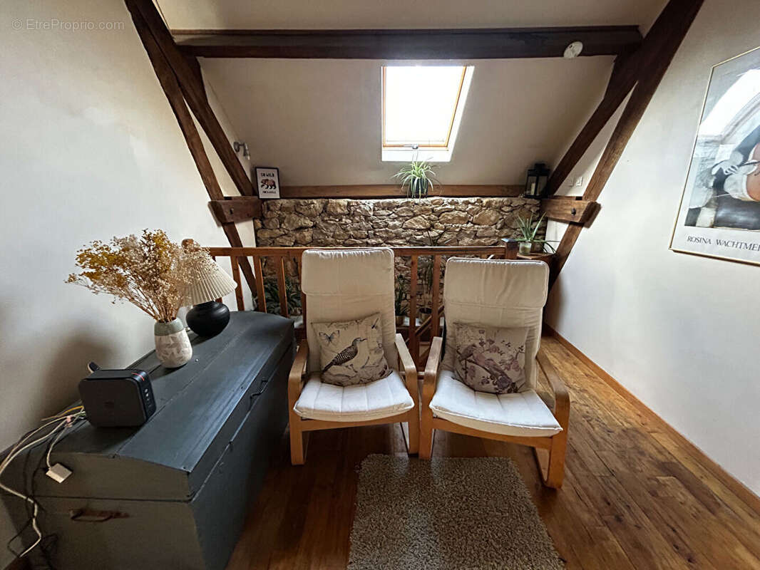 Maison à NADAILLAC-DE-ROUGE