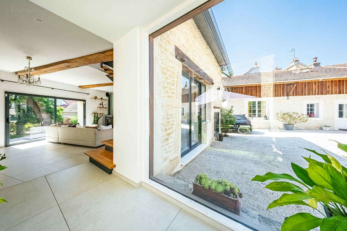 Maison à FONTAINE-LES-DIJON