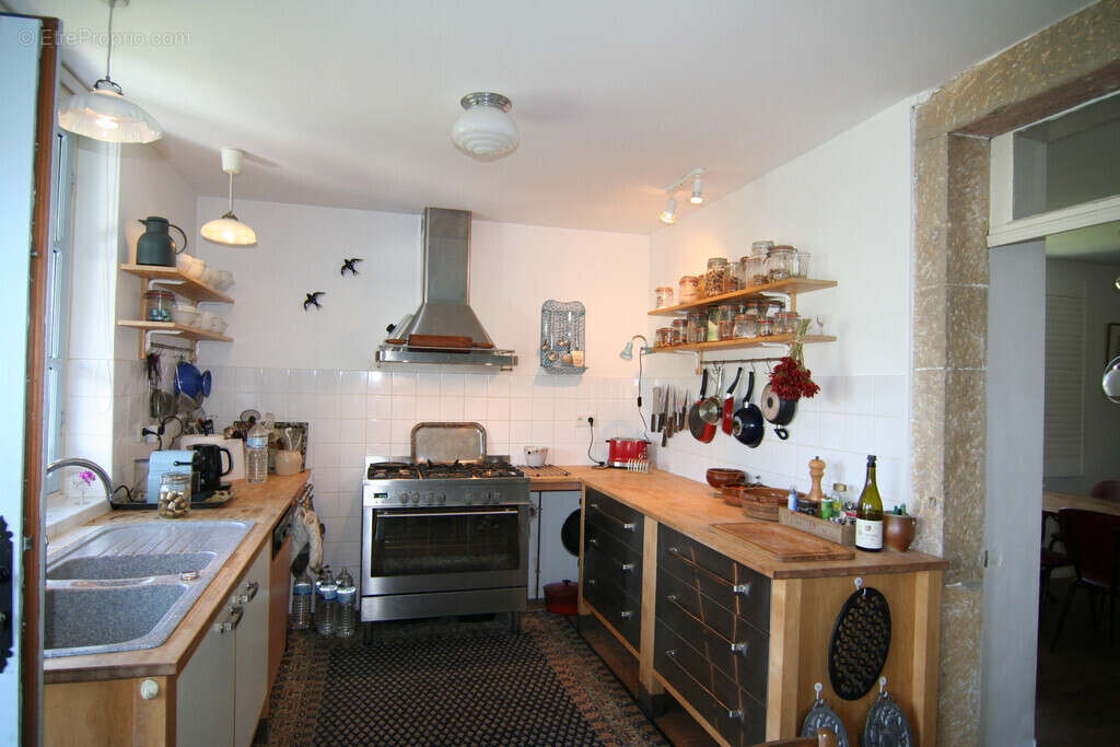 Maison à ISSY-L&#039;EVEQUE