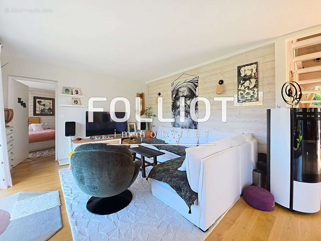 Maison à DONVILLE-LES-BAINS