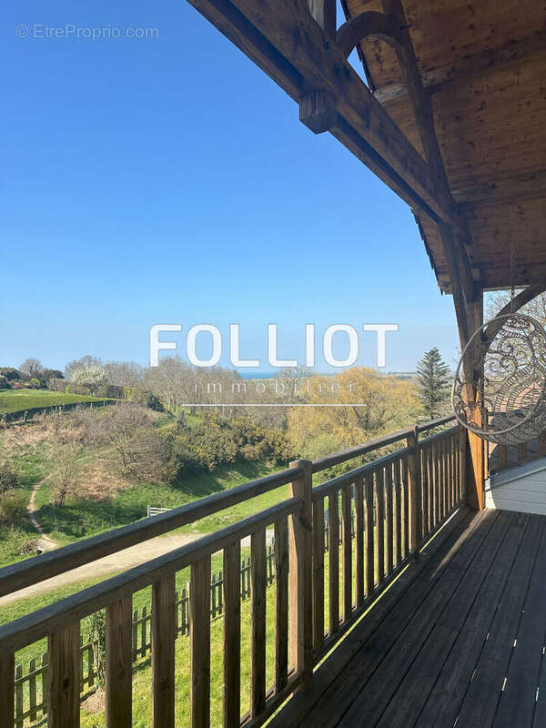 Maison à DONVILLE-LES-BAINS