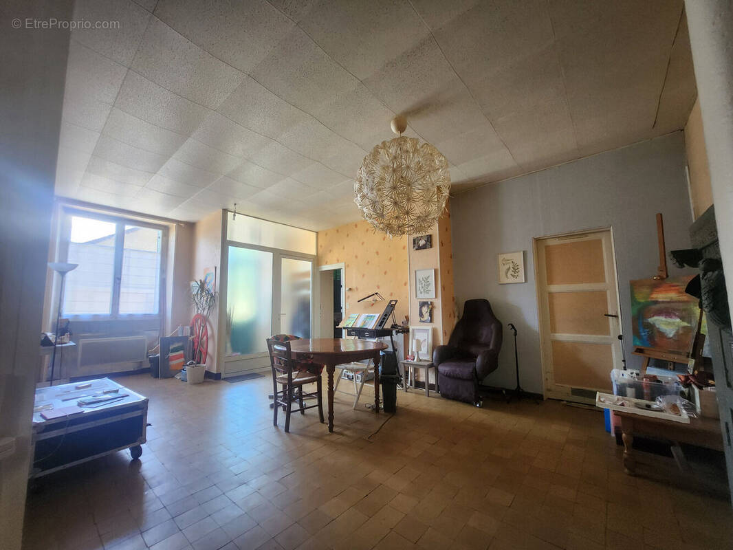 Photo 1 - Appartement à SAINT-LEONARD-DE-NOBLAT