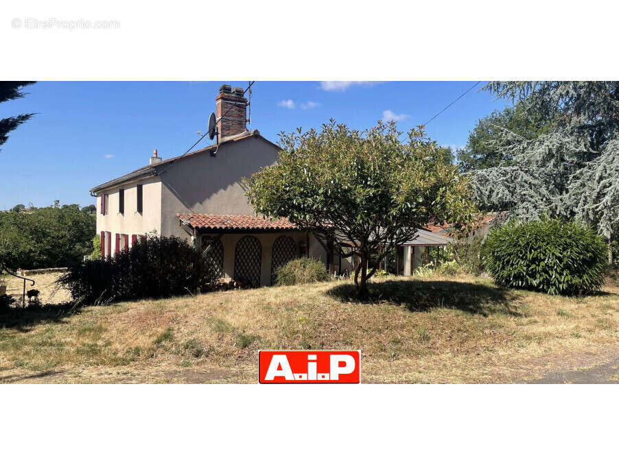 Maison à BREUIL-BARRET