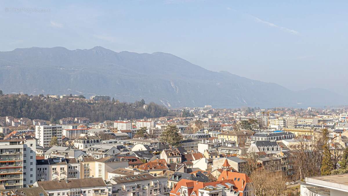 Appartement à AIX-LES-BAINS