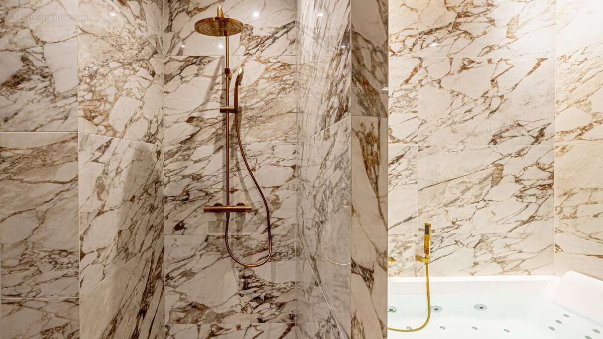 Appartement à AIX-LES-BAINS