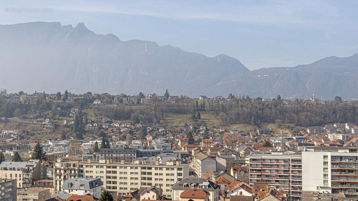 Appartement à AIX-LES-BAINS