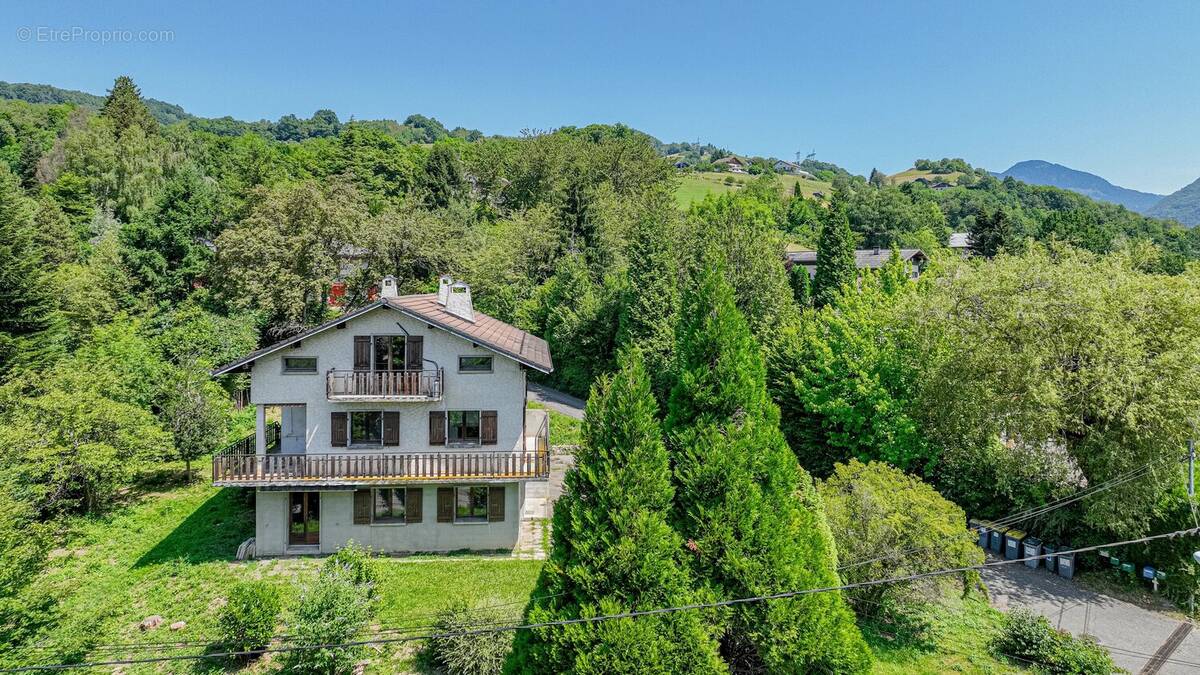 Maison à ALBERTVILLE