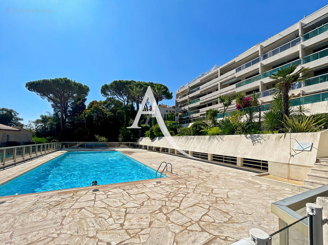 Appartement à LE CANNET