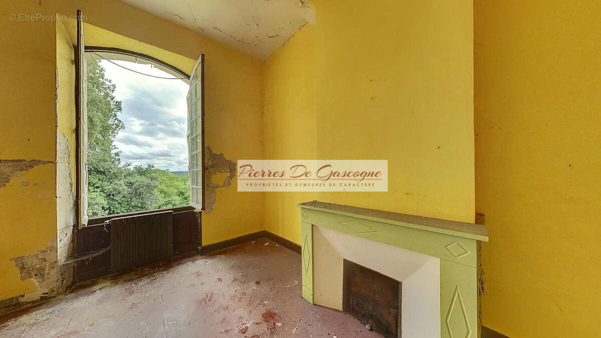 antras00006 - Maison à VIC-FEZENSAC