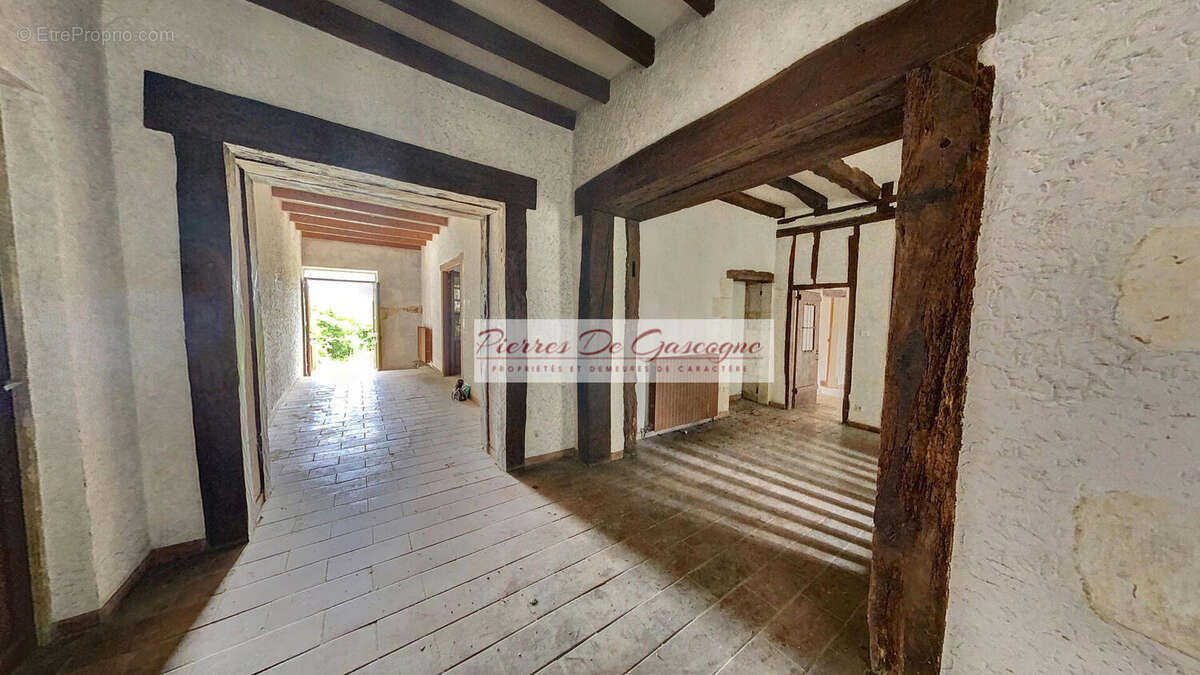 antras00016 - Maison à VIC-FEZENSAC