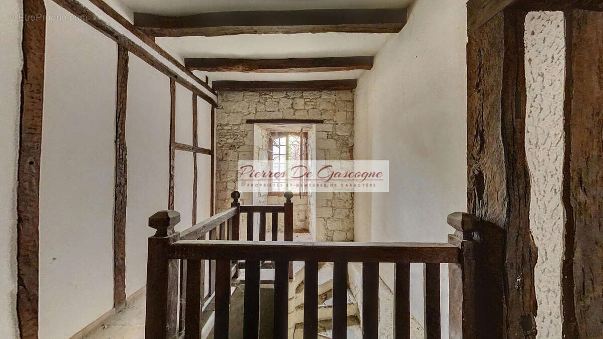 antras00023 - Maison à VIC-FEZENSAC