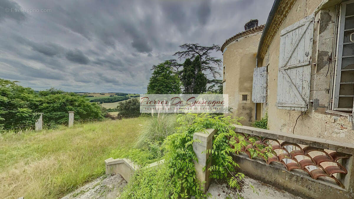 antras00028 - Maison à VIC-FEZENSAC