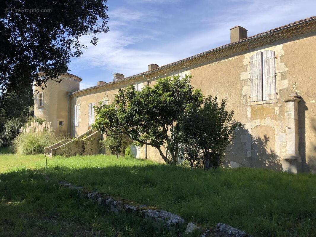 IMG3927 - Maison à VIC-FEZENSAC